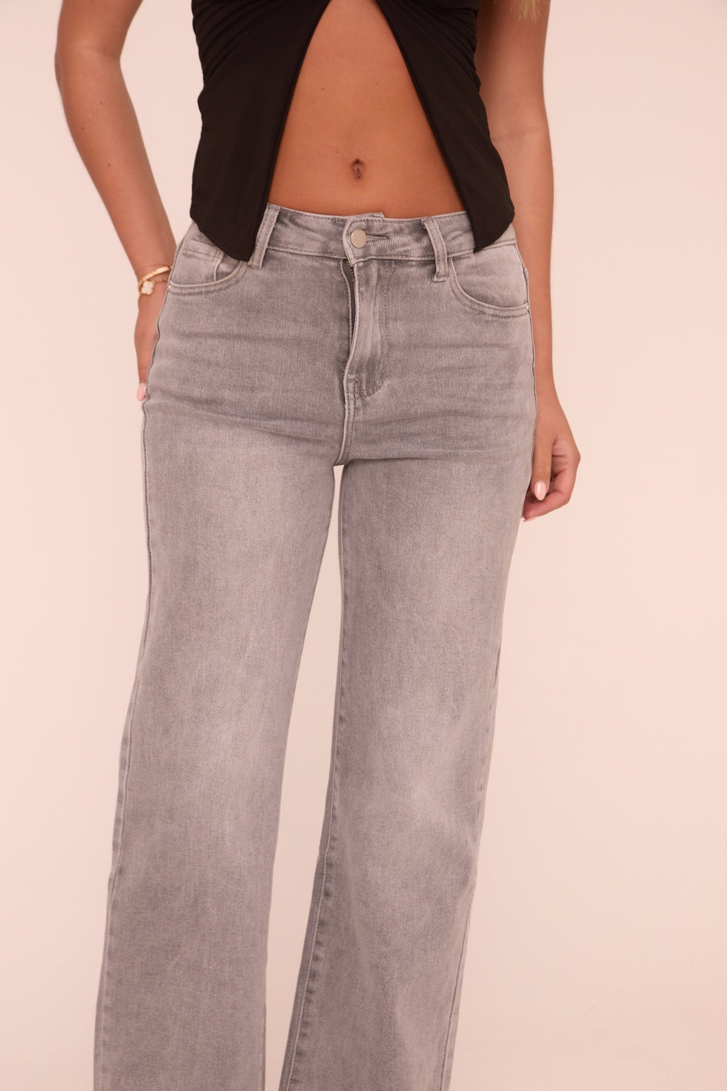 Scarlett | Grey Frayed Jeans