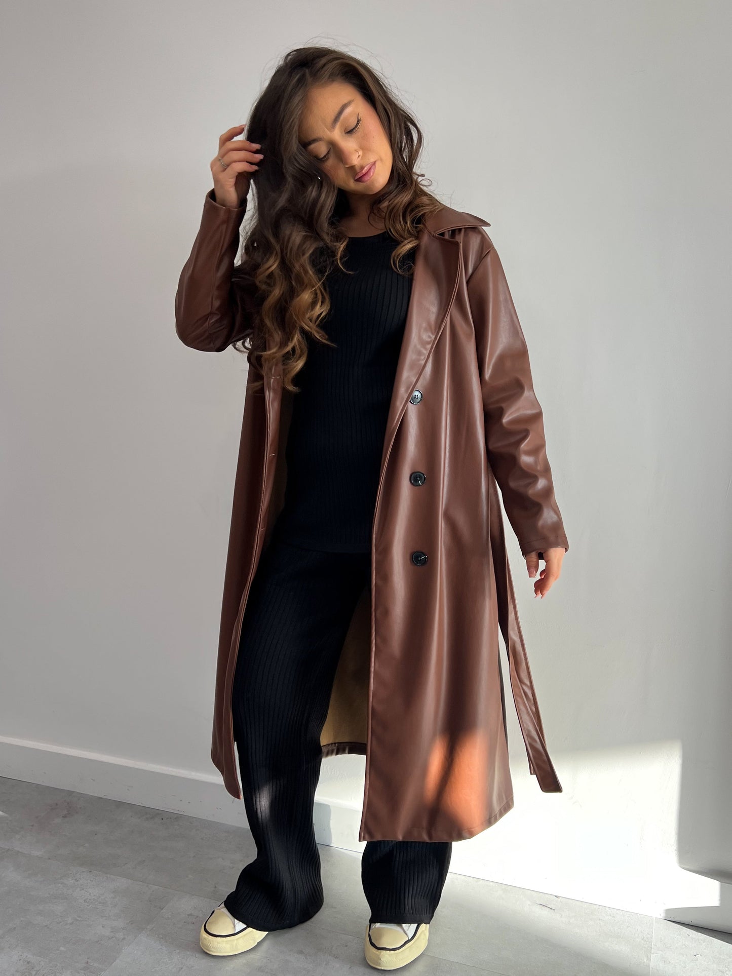 LEATHER LOOK TRENCH BROWN