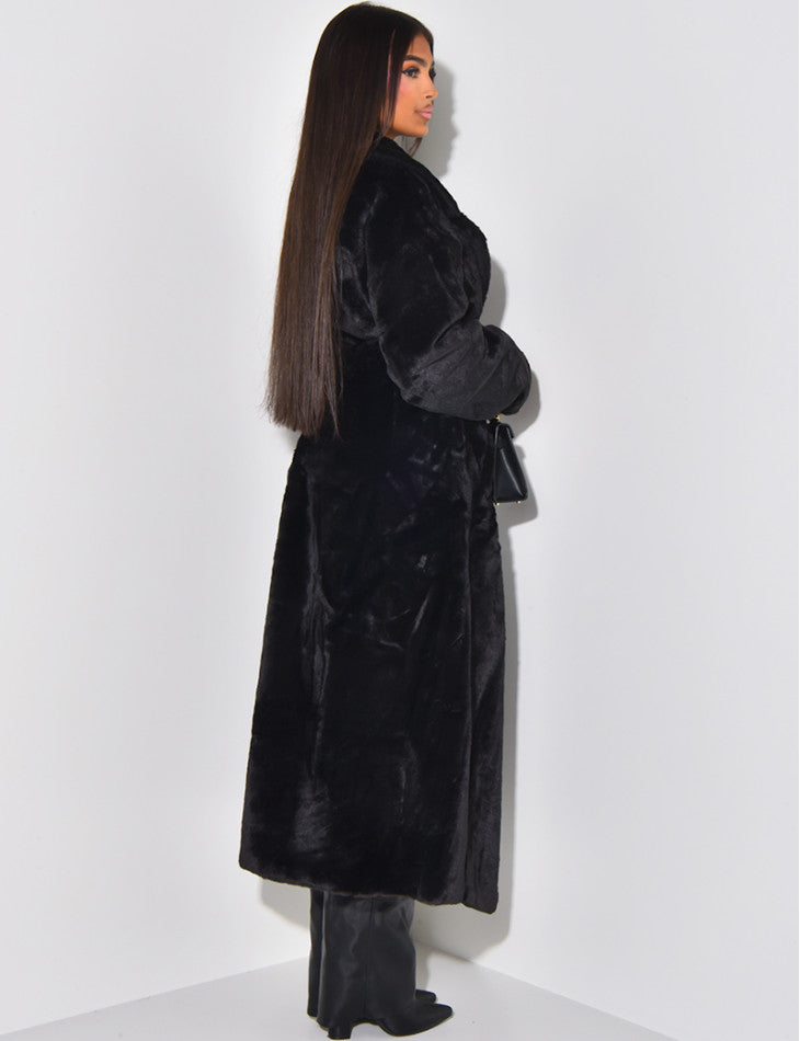 Evelyn Luxe Faux Fur Coat